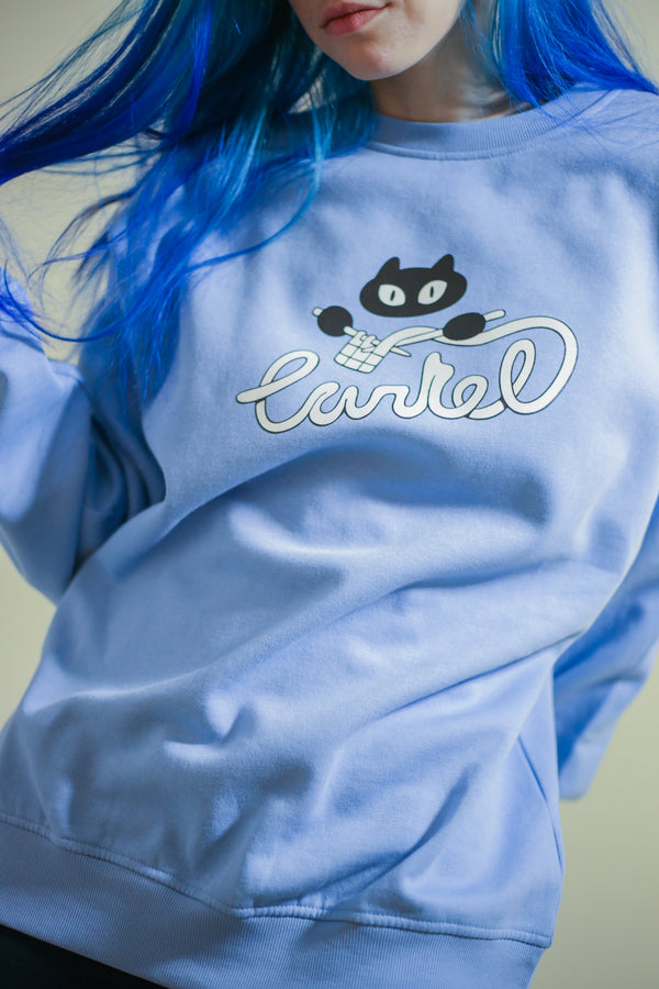 HOODIES & CREWNECKS