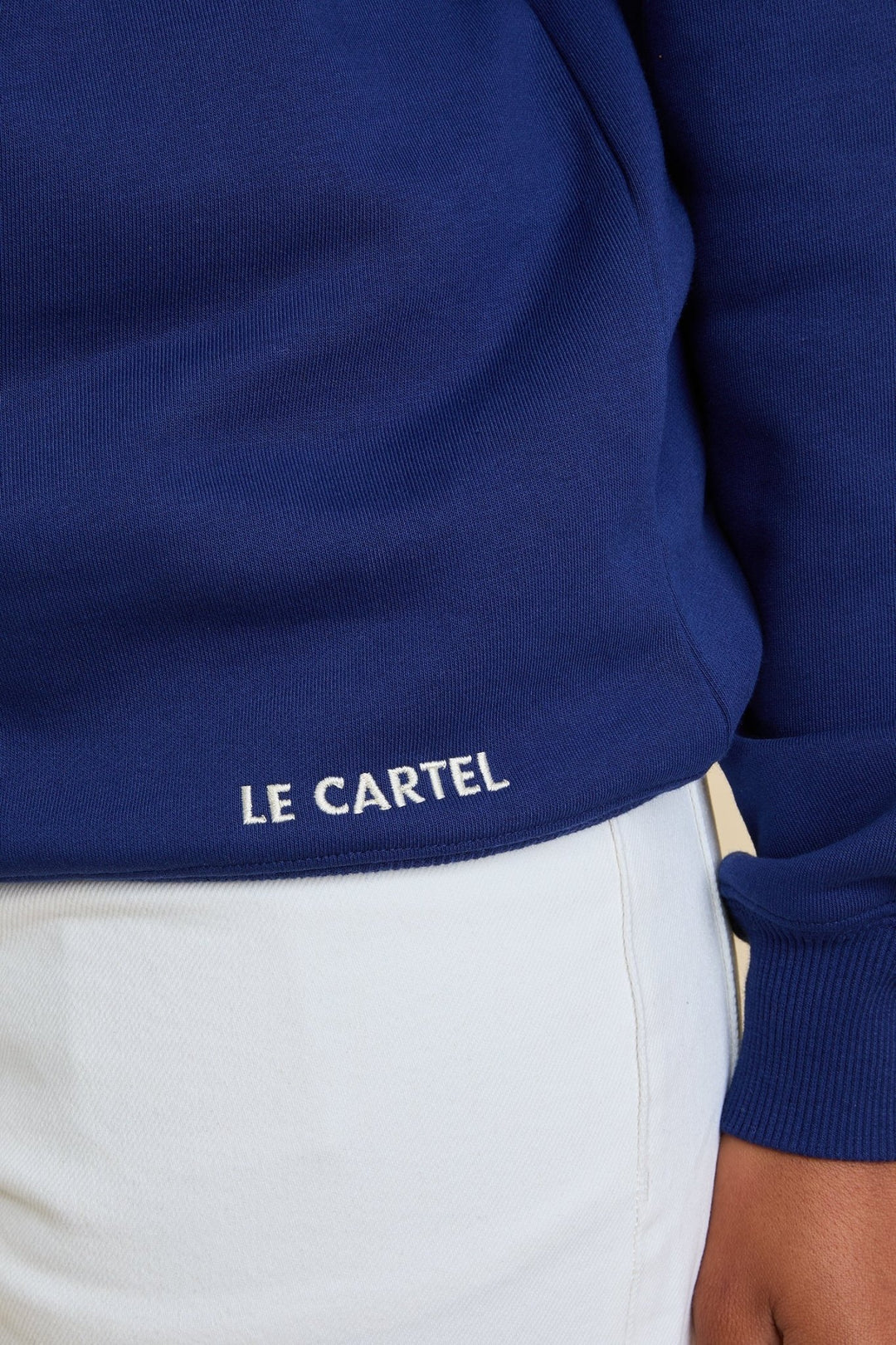 CHAT POMME・Crewneck unisexe・Bleu - Le Cartel